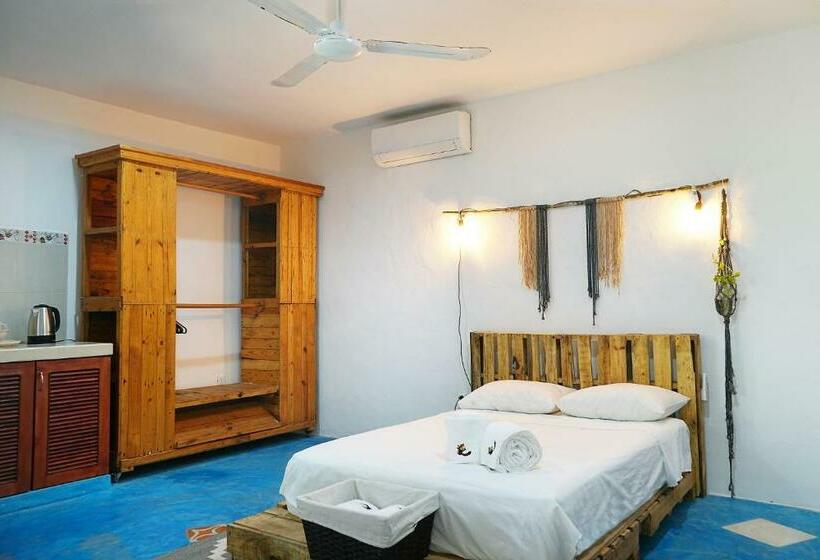 הוסטל Red Panda Hostal