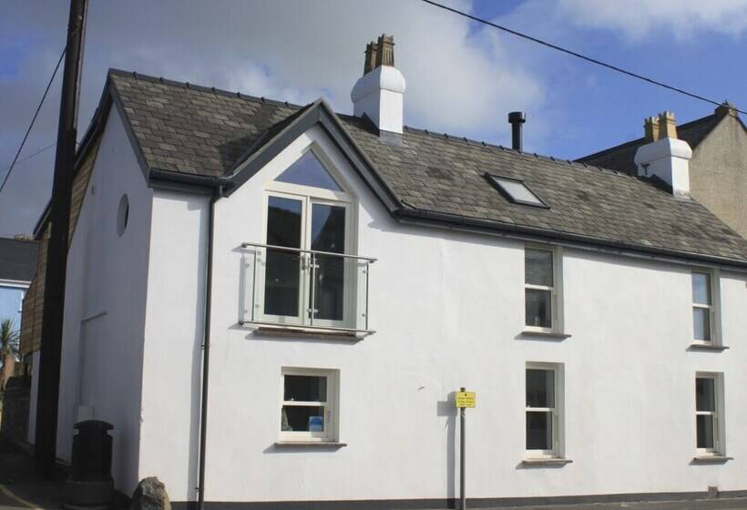 호스텔 Sandy Mount House