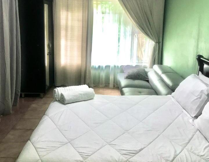 Bed and Breakfast Ankuweni Guest House