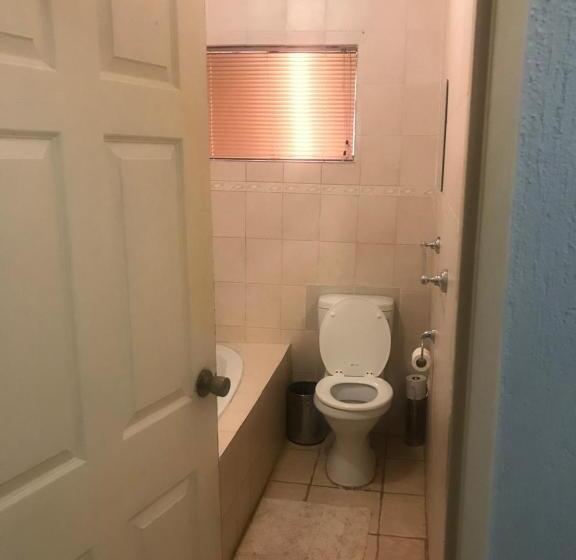 Bed and Breakfast Ankuweni Guest House