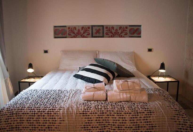 مبيت وإفطار Cece Nove   Sotto L Arco