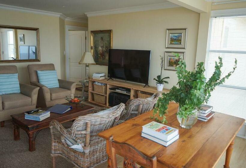 مبيت وإفطار Julsie S Home