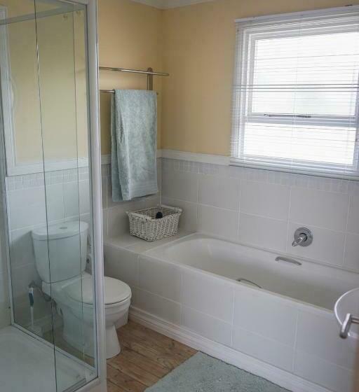 مبيت وإفطار Julsie S Home