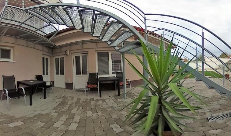 צימר Sunny Apartman