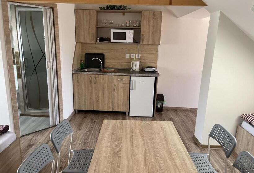 צימר Sunny Apartman