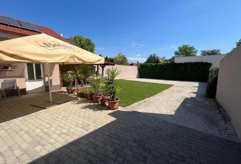 צימר Sunny Apartman