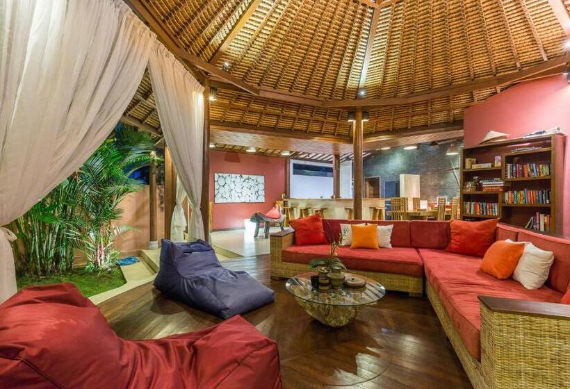 مبيت وإفطار Villa Pilou Boutique