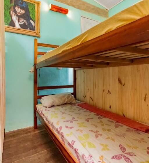 Hostel E Camping Rio Das Pedras