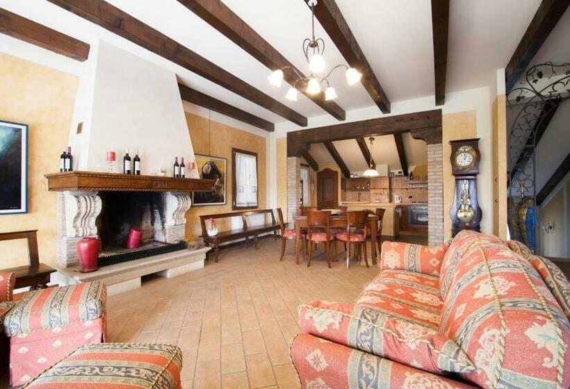 فندق Agriturismo Gazza Ladra