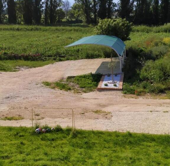 ホテル Agriturismo  Le Serre