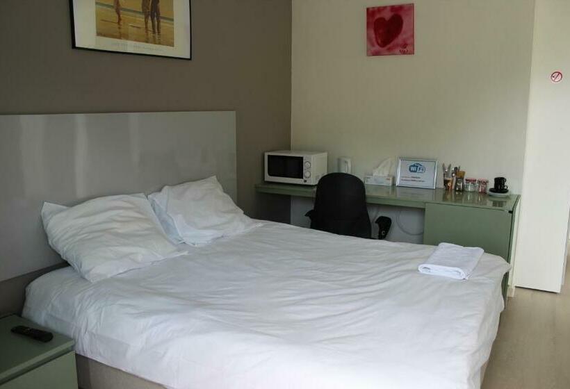 汽车旅馆  Logie Rotem