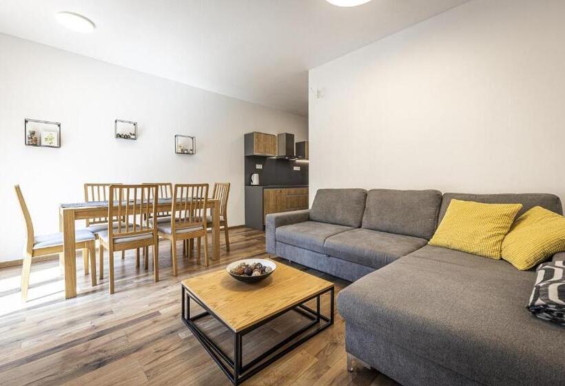 بنسيون Apartmánový Dom Poludnica   Chopok Juh
