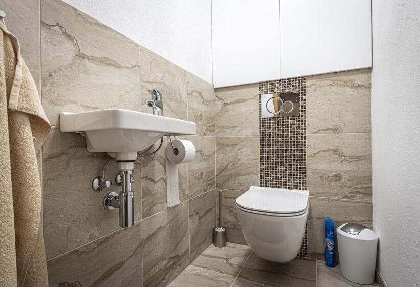 Пансион Apartmánový Dom Poludnica Chopok Juh