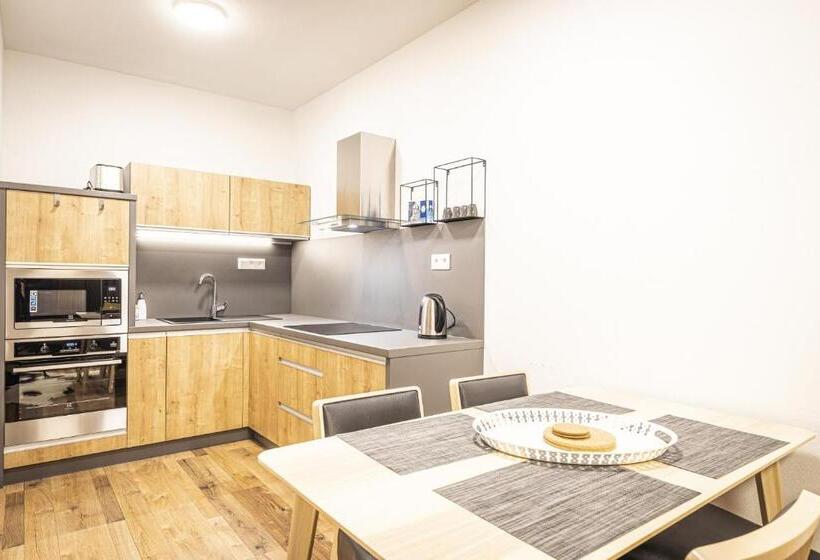 펜션 Apartmánový Dom Poludnica Chopok Juh