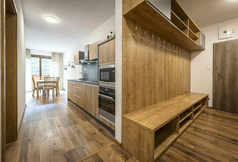 펜션 Apartmánový Dom Poludnica Chopok Juh