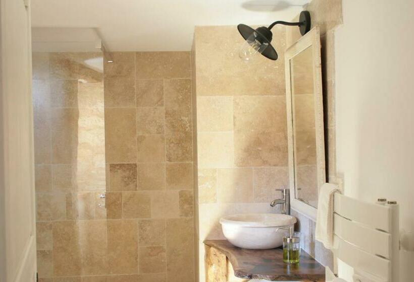 膳宿费 Au Nid Des Vignes