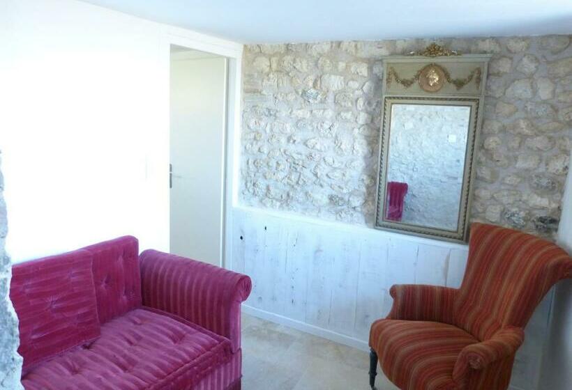 膳宿费 Au Nid Des Vignes