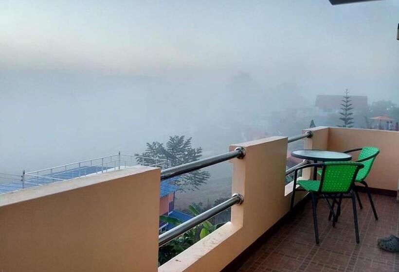 Пансион บ้านแสงเพ็ญ By แช่มช้อย