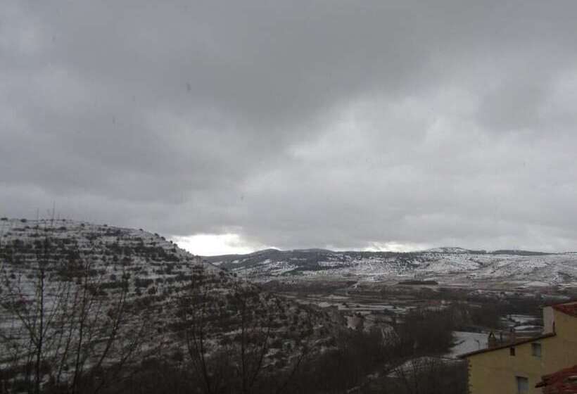 פנסיון Hostal Paquita