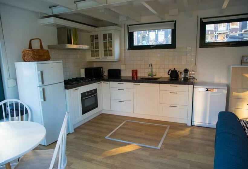 פנסיון Houseboat Piano Forte