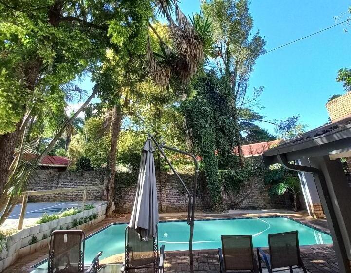 ペンション Kruger S Guest House