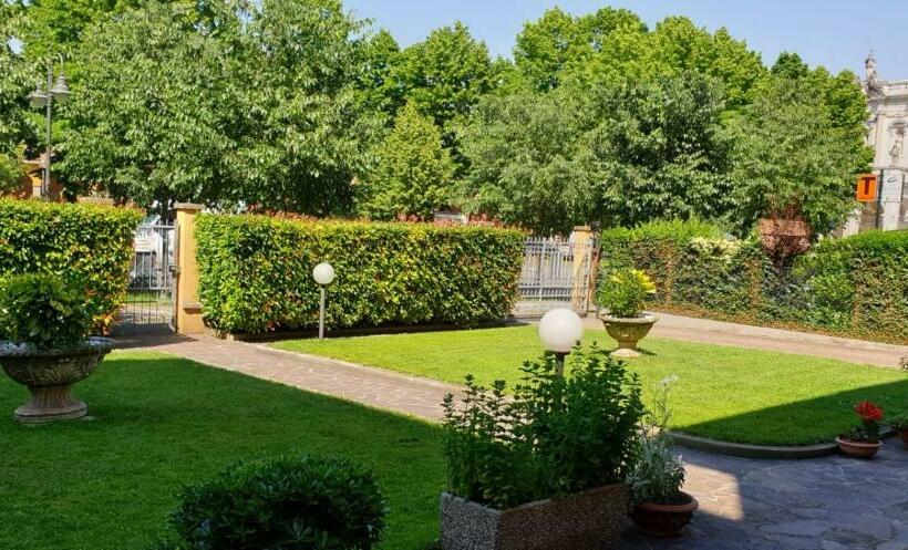 بنسيون La Casa Di Tino