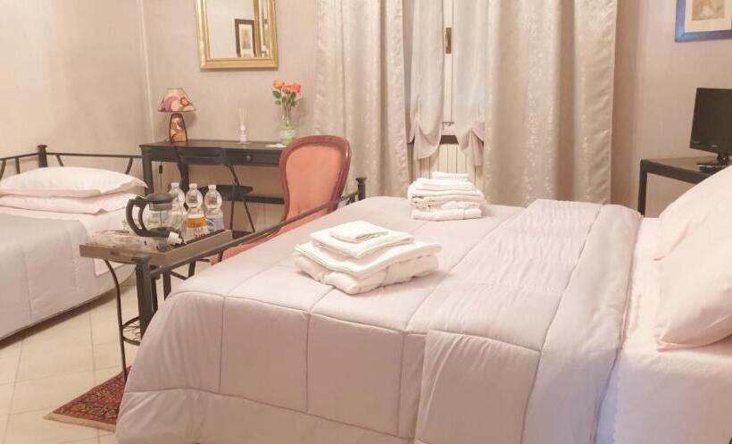 פנסיון La Casa Di Tino