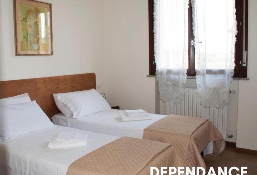 פנסיון La Casa Di Tino