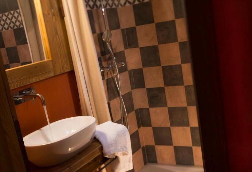 פנסיון Lo Tzeno