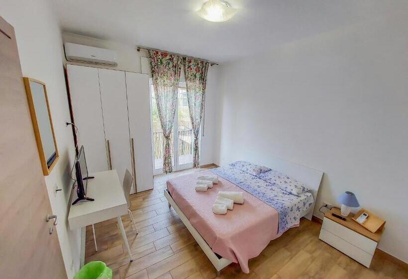 پانسیون Metro Guest House