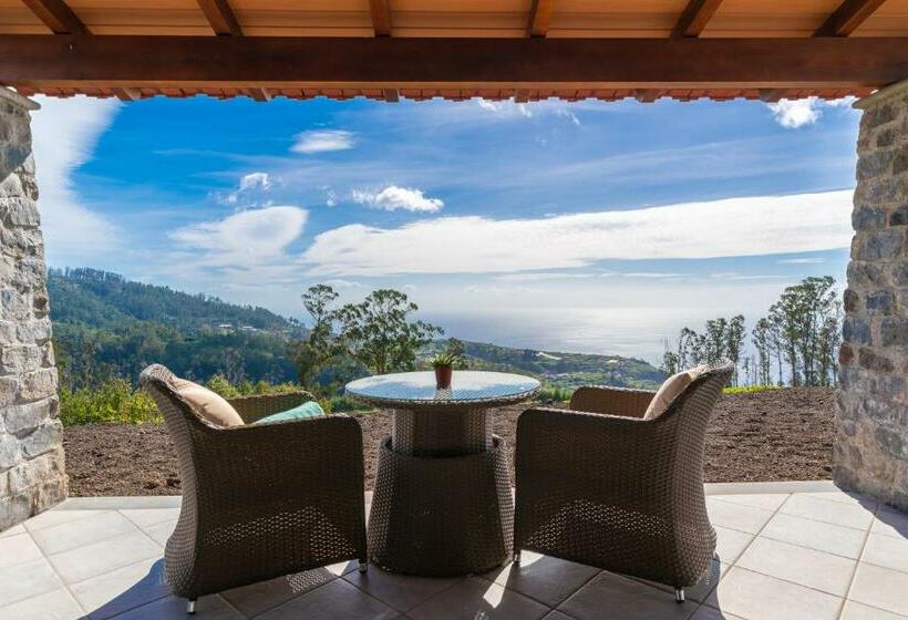 פנסיון Rochão Village By Rent2u, Lda