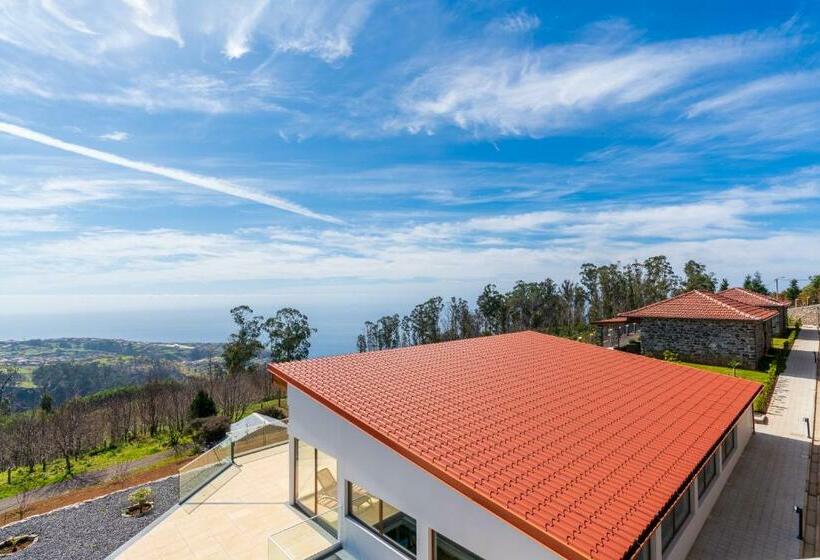 پانسیون Rochão Village By Rent2u, Lda