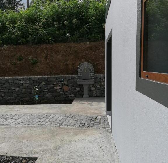 פנסיון Rochão Village By Rent2u, Lda