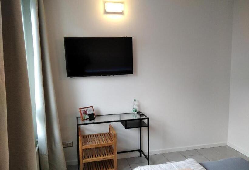 Pensão Sroom 118 And 119 In Center