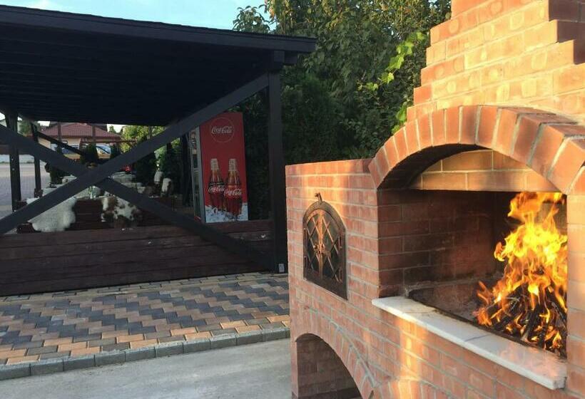 膳宿费 Tango Margo