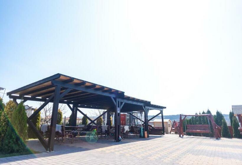 膳宿费 Tango Margo