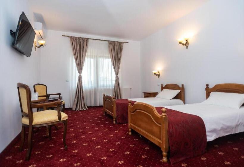 膳宿费 Tango Margo