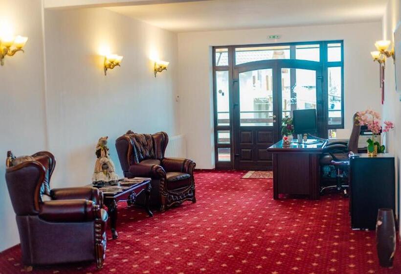 膳宿费 Tango Margo