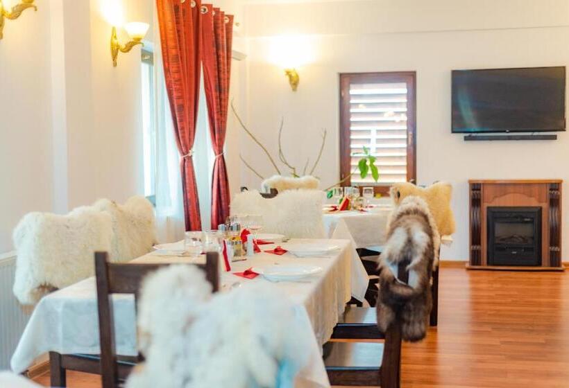 膳宿费 Tango Margo