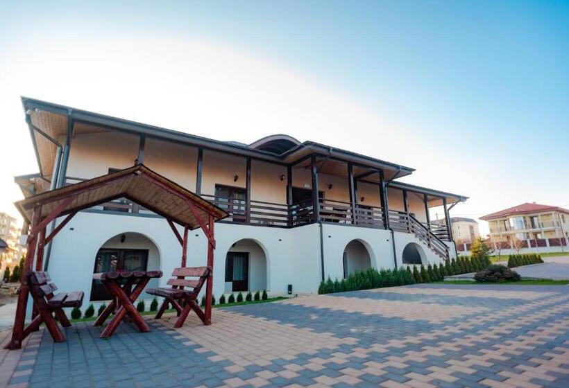 膳宿费 Tango Margo