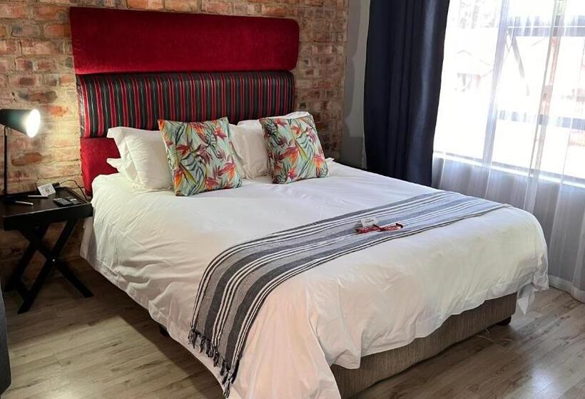 Пансион The Chameleon