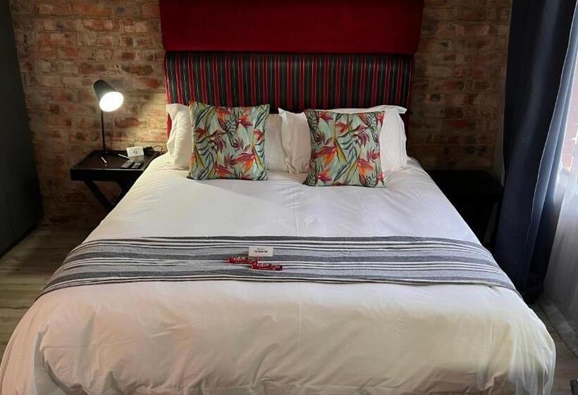 Пансион The Chameleon