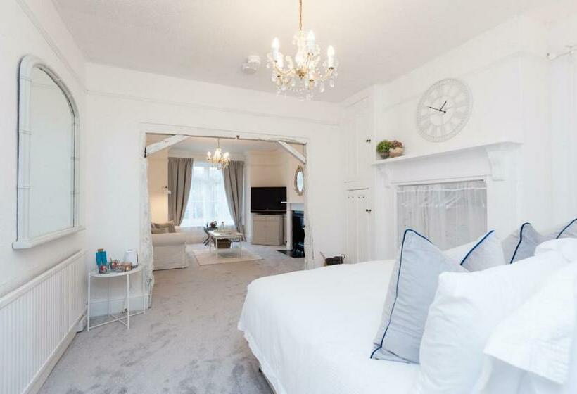 ペンション The Mariners Suite