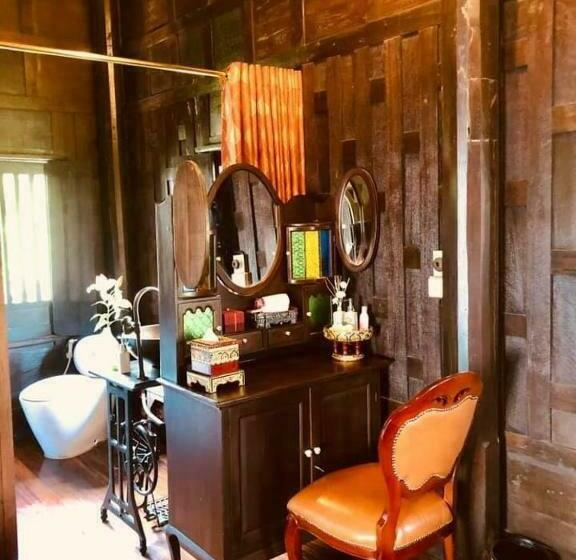 منتجع Rueanrubkwan