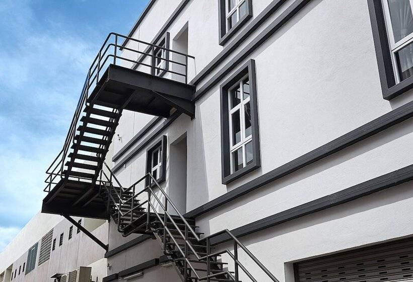 Zone Hotels, Telok Panglima Garang