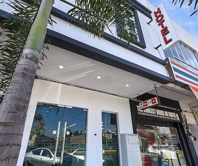 Zone Hotels, Telok Panglima Garang