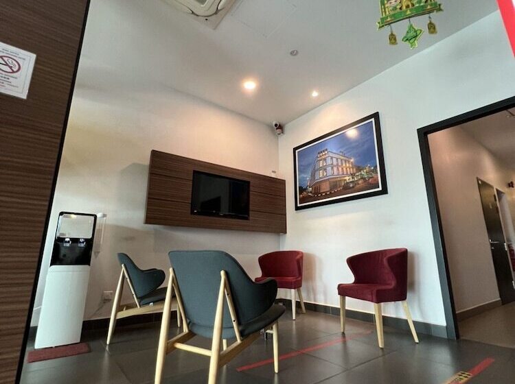 Zone Hotels, Telok Panglima Garang