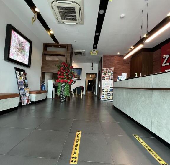 Zone Hotels, Telok Panglima Garang
