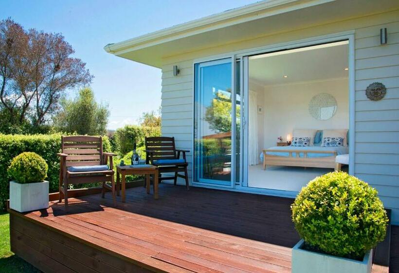 민박 117 Higgs Room With A View