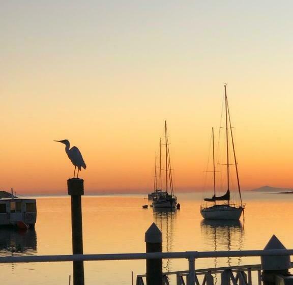 민박 117 Higgs Room With A View